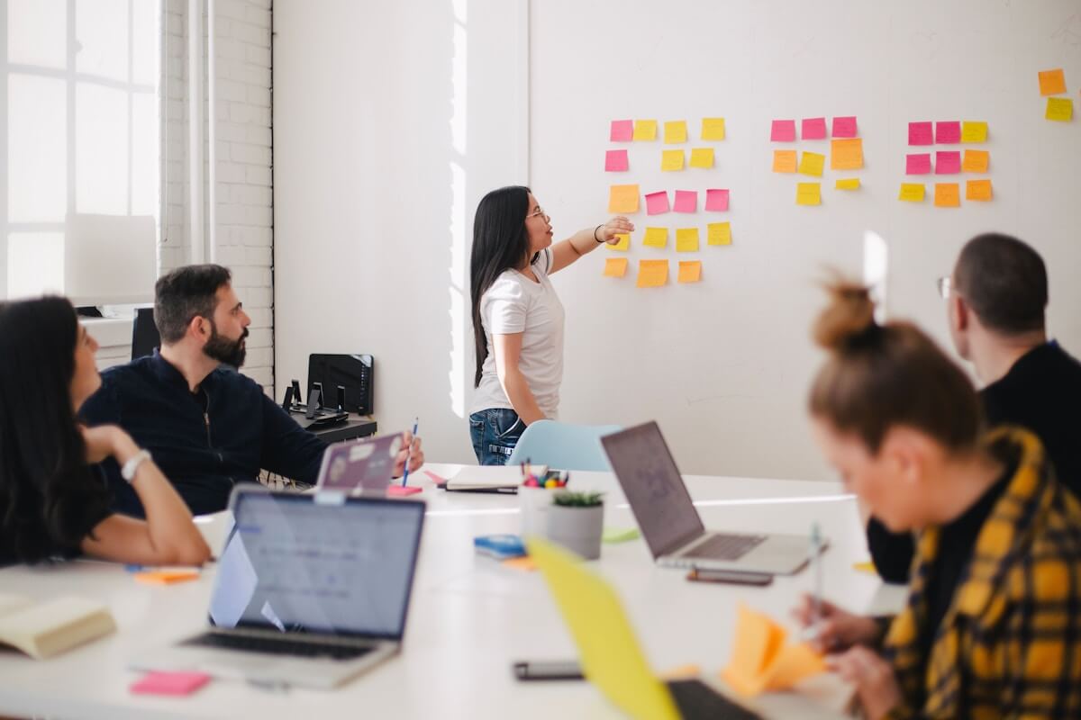 Build vs. Buy: Choosing the Right AI Implementation Partner